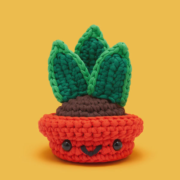 The Woobles Crochet Kit: Otis the Snake Plant